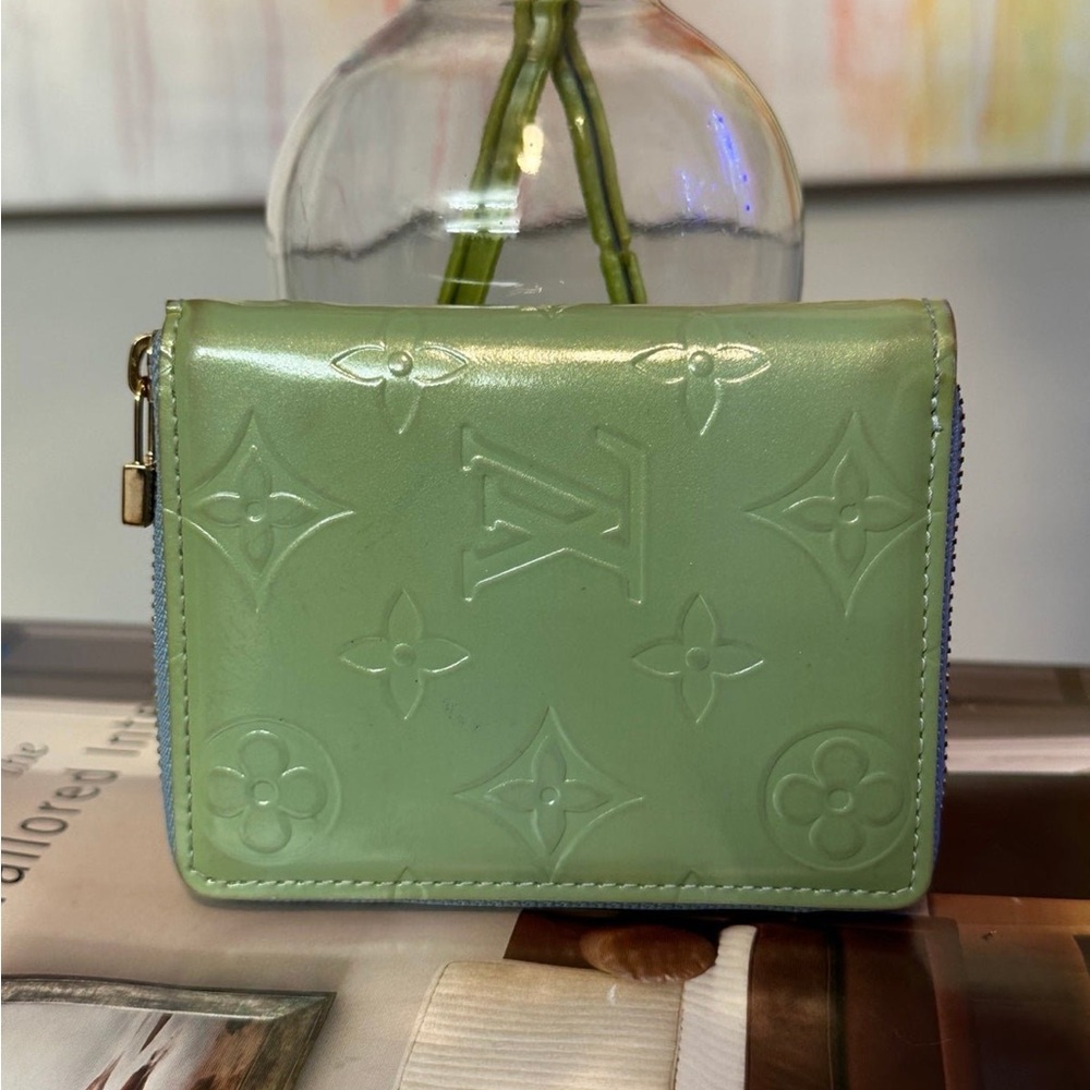 Authentic LOUIS VUITTON Leather Wallet